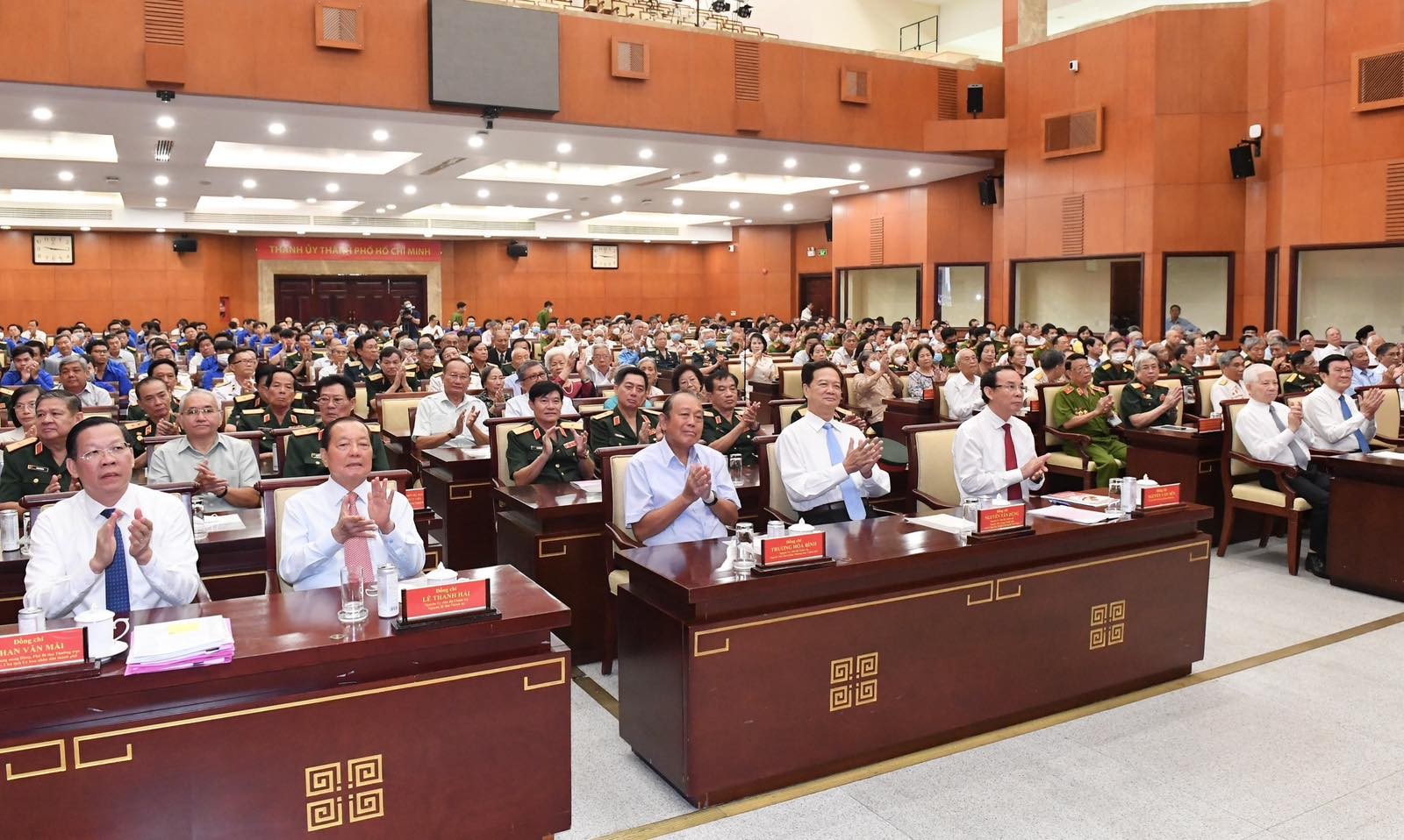 Toàn cảnh buổi họp mặt kỷ niệm 48 năm Ngày Giải phóng miền Nam, thống nhất đất nước 30-4-1975 - 30-4-2023. (Ảnh: VIỆT DŨNG).